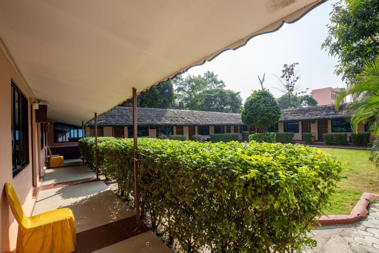 Siddhartha Cottage Butwāl Екстериор снимка